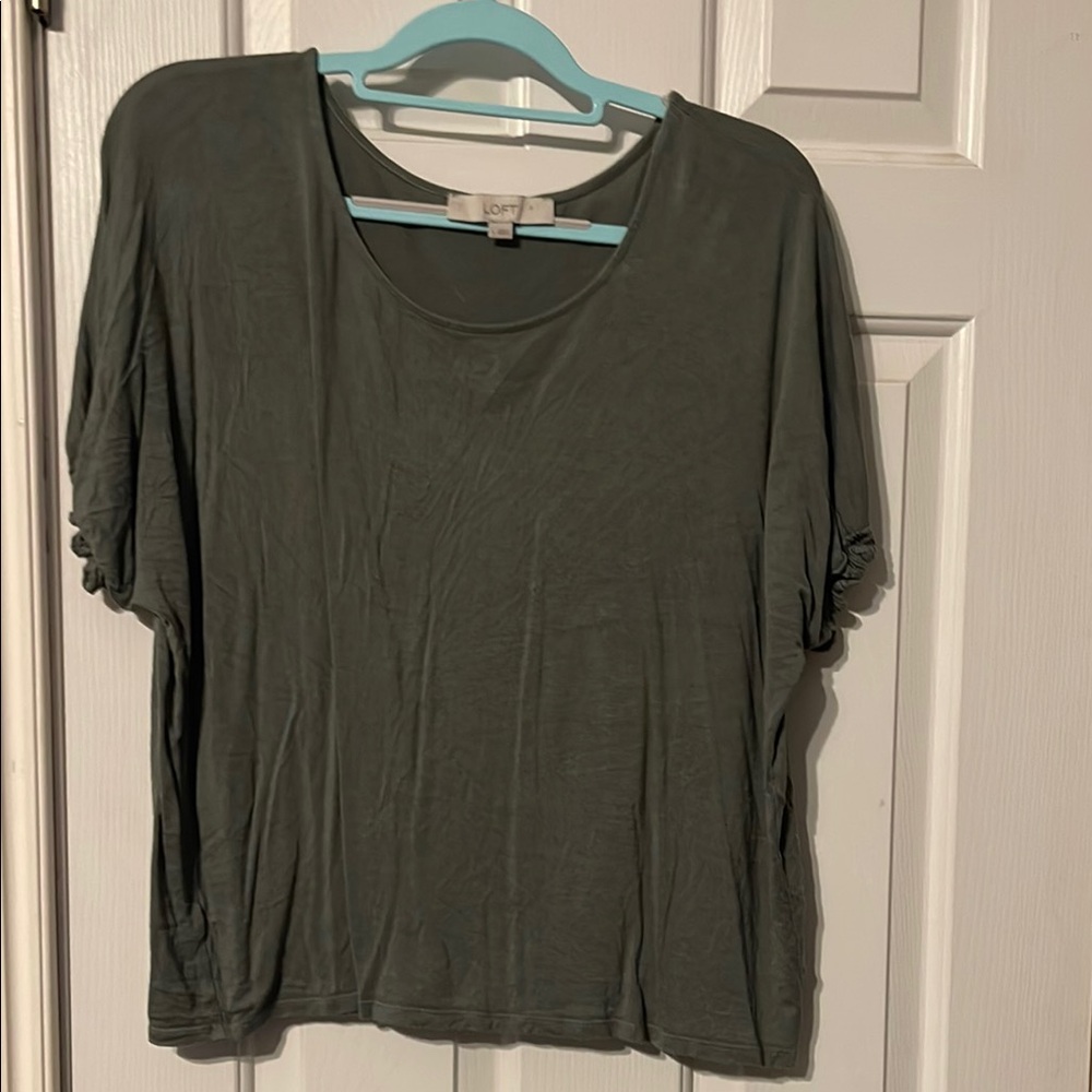 LOFT Women's Green Top